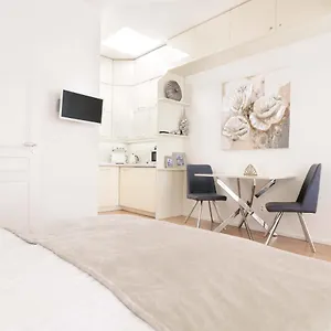 Cozy&quiet With A/c In Centre , Praga Repubblica Ceca
