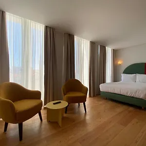 Serviced - Estrela , Lisbona Portogallo